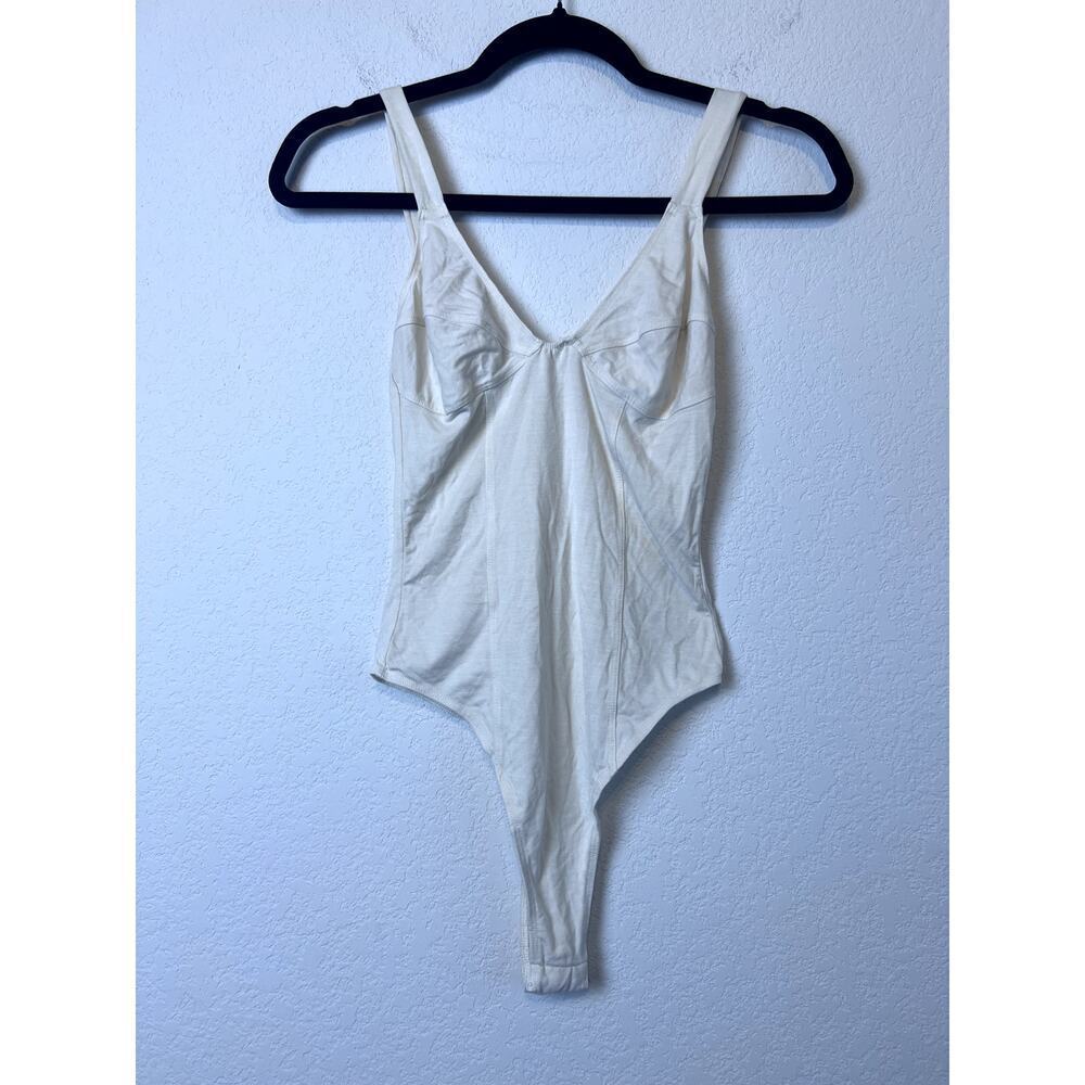 Stunning Reformation Lena Bodysuit - Ivory, Size XS